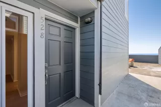 Photo #2: 426107752 Listing 