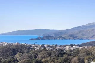 Photo #6: 426107867 Listing 