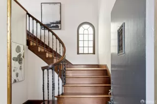 Photo #5: 426107880 Listing 