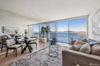 Photo #6: 426107929 Listing