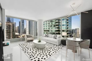 Photo #3: 426108033 Listing