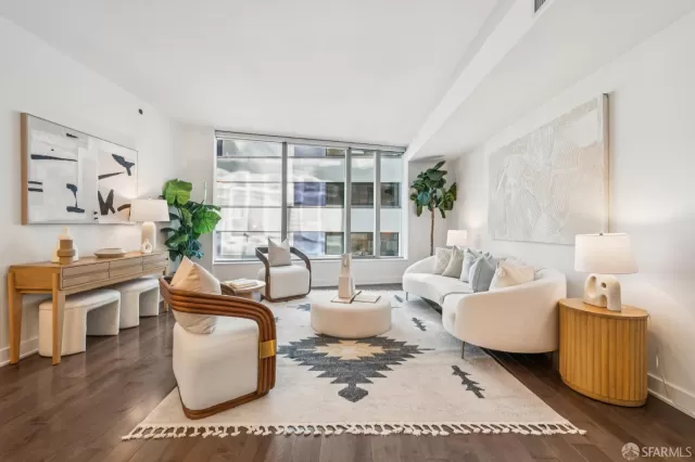 MLS: 426108104 Condo For Sale