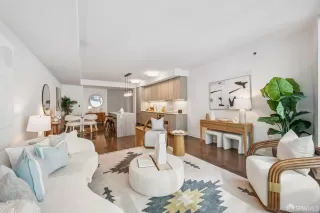 Photo #4: 426108104 Listing 