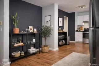 Photo #2: 426108120 Listing