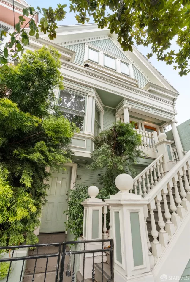 MLS: 426108191 Condo For Sale