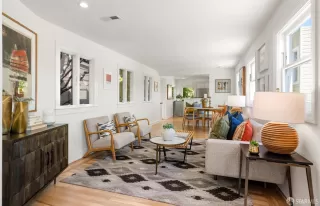 Photo #6: 426108191 Listing 