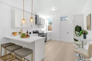 Photo #6: 426108222 Listing 