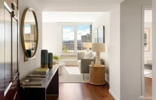 Photo #3: 426108246 Listing 