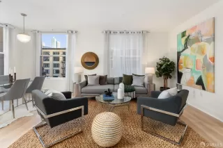 Photo #2: 426108439 Listing 