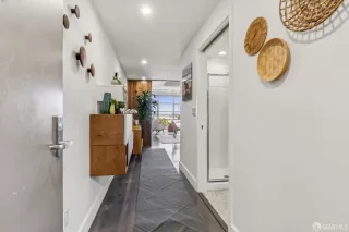 Photo #5: 426108630 Listing 