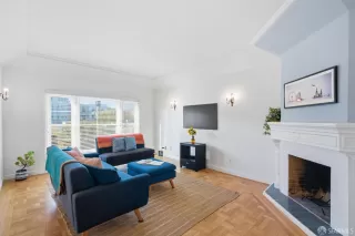 Photo #5: 426108727 Listing 