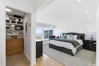 Photo #2: 426108783 Listing 