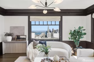 Photo #1: 426108849 Listing