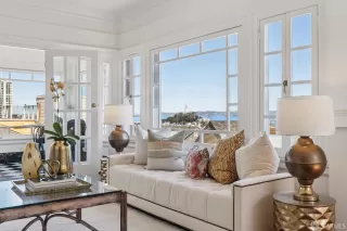 Photo #4: 426108876 Listing 