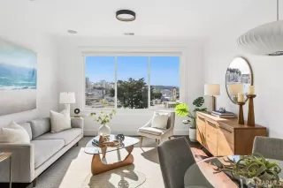 Photo #4: 426108884 Listing 