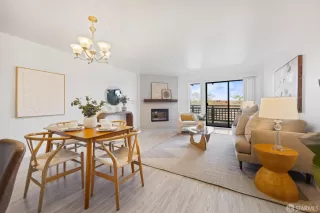 Photo #1: 426108957 Listing 