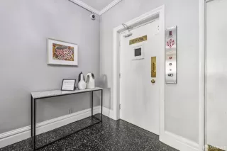 Photo #4: 426109121 Listing 