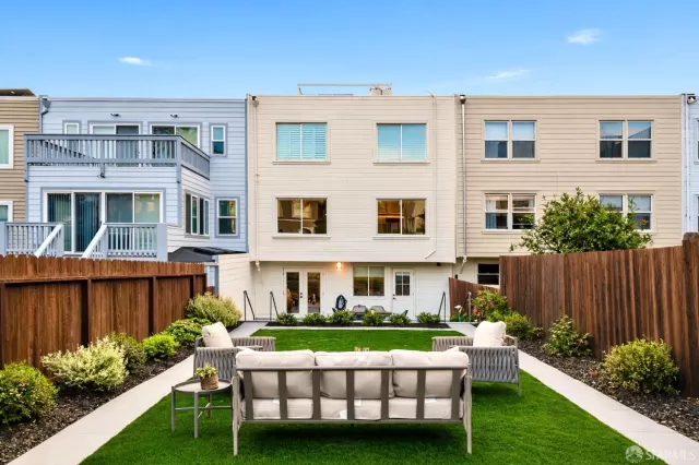 MLS: 426109472 Condo For Sale