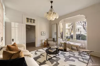 Photo #3: 426109542 Listing 