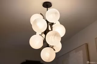 Photo #6: 426109542 Listing 