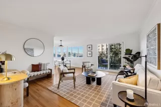 Photo #1: 426109558 Listing 