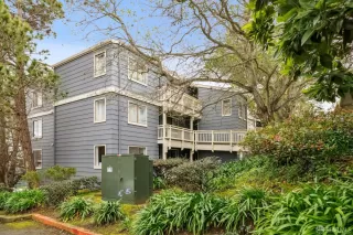 Photo #2: 426109607 Listing 