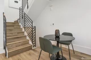 Photo #4: 426109655 Listing 