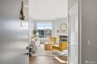 Photo #4: 426110056 Listing 