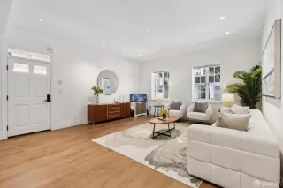 Photo #4: 426110078 Listing 