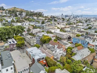 Photo #4: 426110093 Listing 