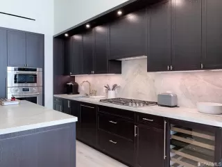 Photo #4: 426110366 Listing 