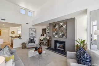 Photo #2: 426110536 Listing 