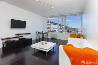 Photo #1: 426110616 Listing