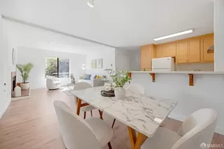 Photo #6: 426110717 Listing 