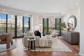 Photo #4: 426110749 Listing 