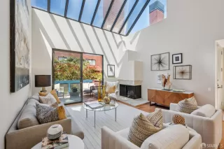 Photo #3: 426110771 Listing 