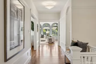 Photo #4: 426110842 Listing 