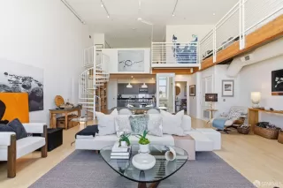 Photo #2: 426110889 Listing 