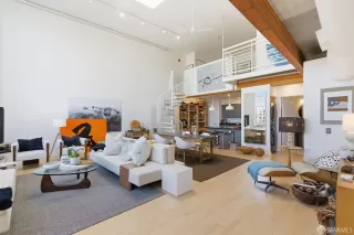 Photo #3: 426110889 Listing 