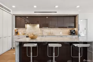 Photo #3: 426111002 Listing 