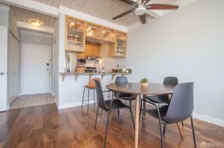 Photo #6: 426111612 Listing 