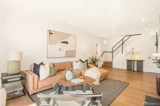 Photo #2: 426111642 Listing 