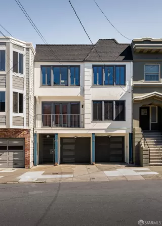 Photo #2: 426111710 Listing 