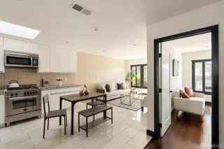 Photo #4: 426111710 Listing 