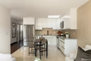 Photo #6: 426111710 Listing 