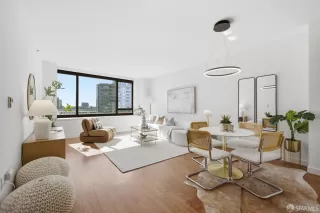 Photo #3: 426111982 Listing