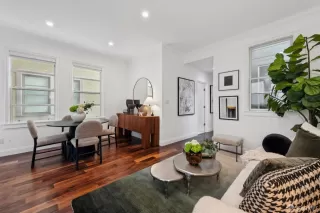 Photo #3: 426112188 Listing