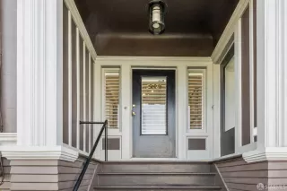 Photo #2: 426112292 Listing