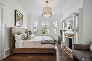 Photo #5: 426112292 Listing