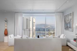 Photo #2: 426112433 Listing 